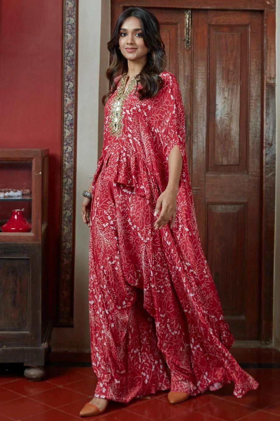 Arpita Mehta Red & Sand Garden Print Cape Set 2 Arpita Mehta Red & Sand Garden Print Cape Set - Image 2