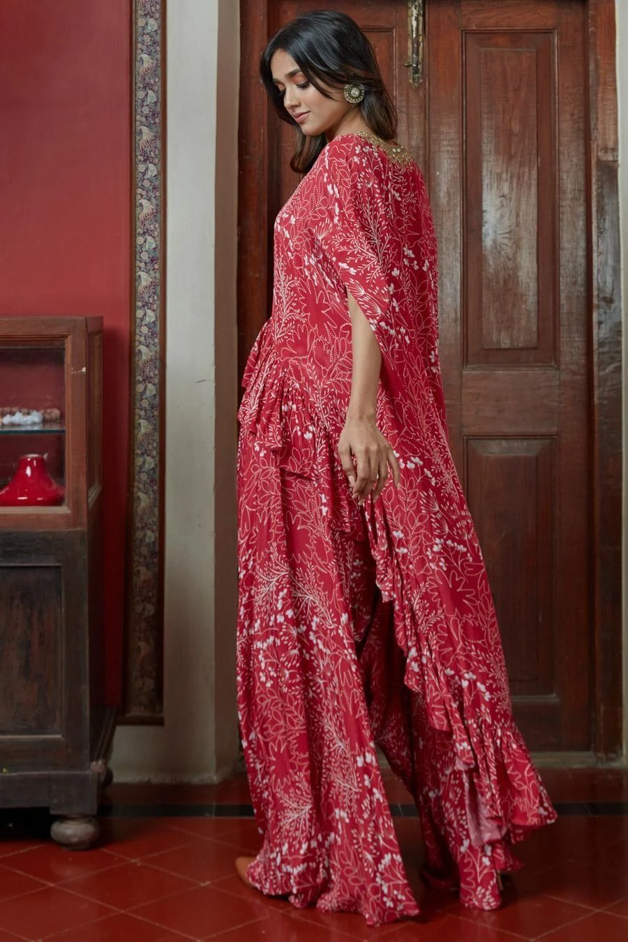 Arpita Mehta Red & Sand Garden Print Cape Set 3 Arpita Mehta Red & Sand Garden Print Cape Set - Image 3