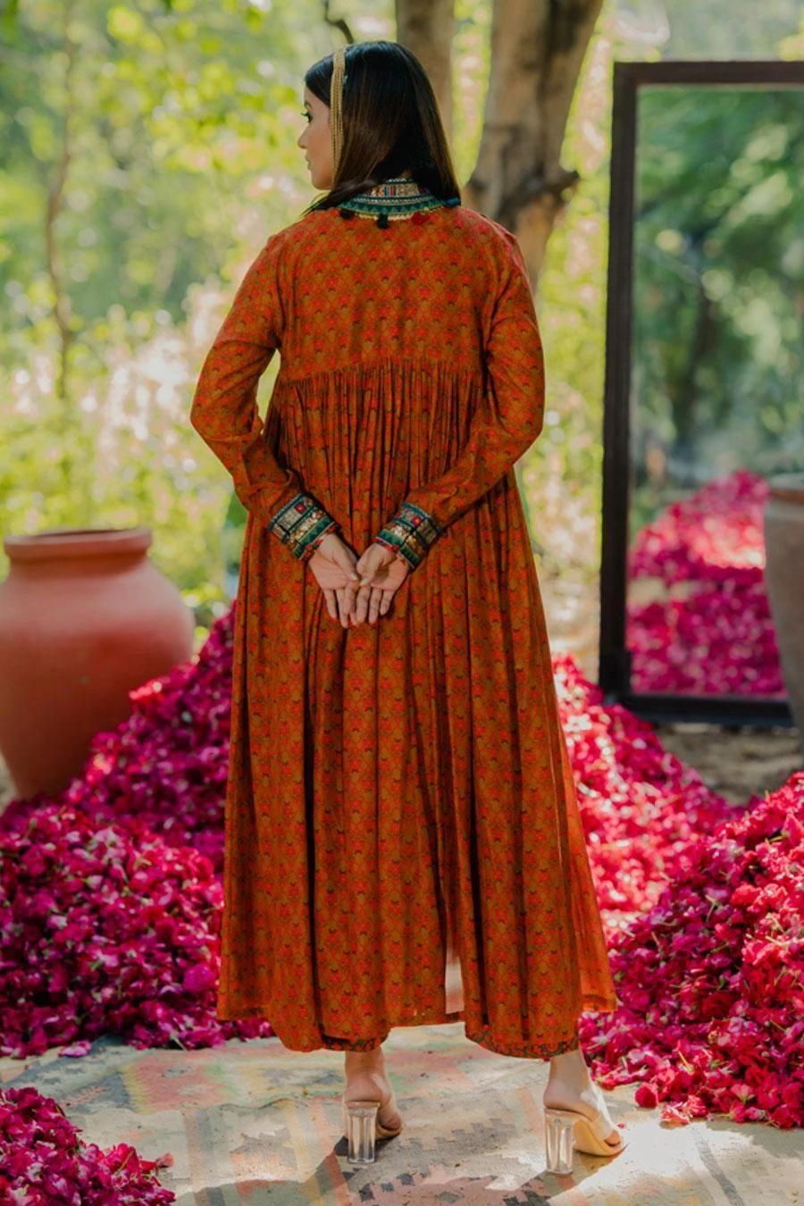 Pooja Keyur Mustard Aari Embroidered Overlay 5 Pooja Keyur Mustard Aari Embroidered Overlay - Image 5