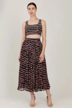 KoAi Abstract Printed Pleated Skirt