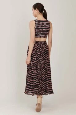 KoAi Abstract Printed Pleated Skirt -Inca Style Shop koss21033 3