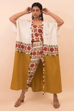 Pooja Keyur Oversized Two Tone Jacket