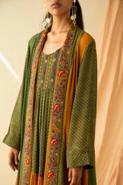 Sunira Designs Ajrakh Overlay With A Paisley Embroidered Collar -Inca Style Shop ss2118 3